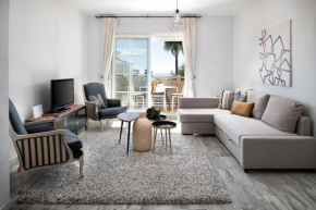 First line golf apartment in Cabopino II